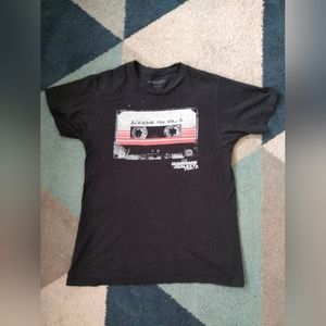 Womens Guardians of the Galaxy Awesome Mix Vol. 2 t-shirt Size M in Womens